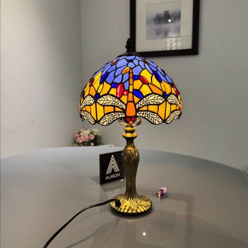 Tiffany style table lamp - table,